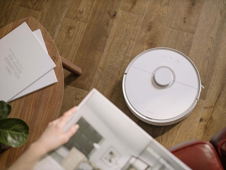 Robot Vacuum for a clutter-free desktop — smart-life · Smart Home