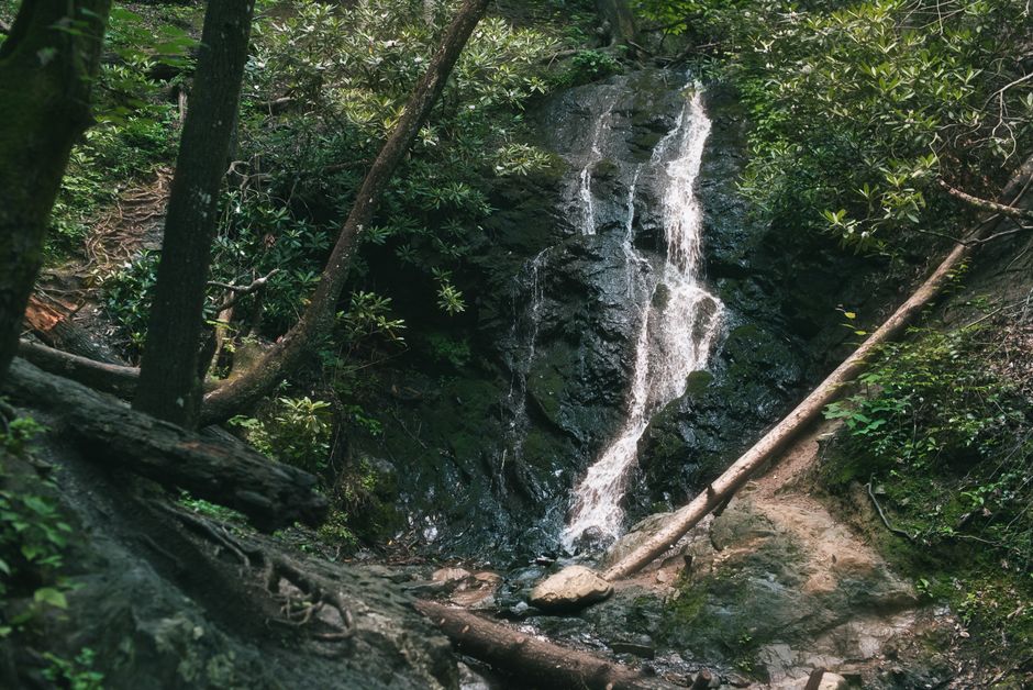 Short Waterfall Hike for a photo-focused outing — travel · National Parks