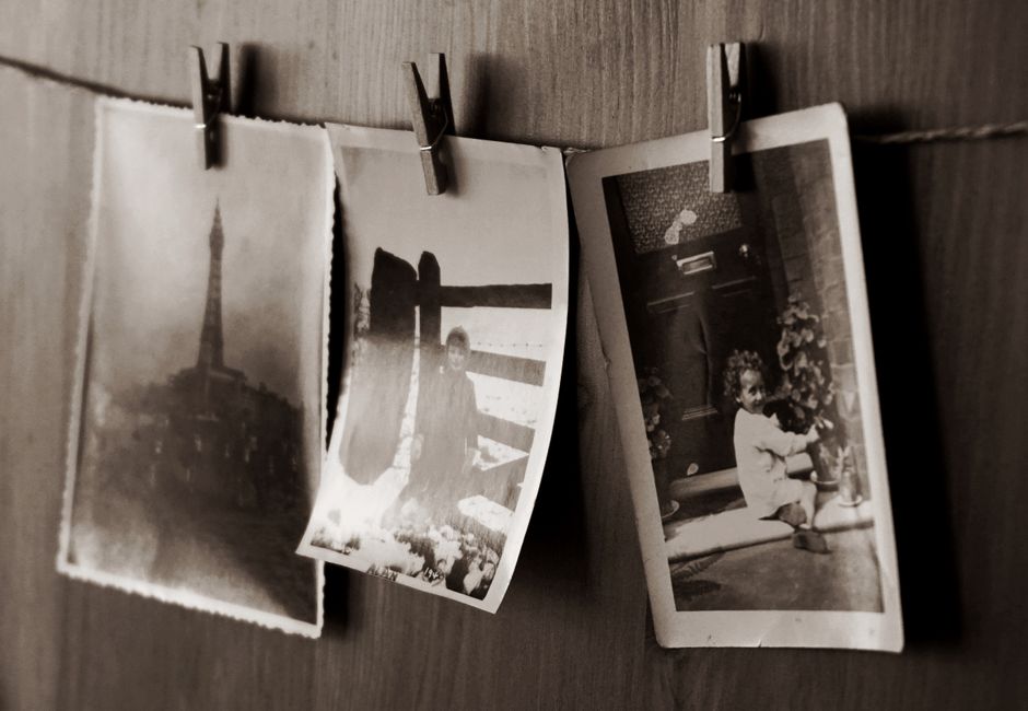 Photo Timeline for a backyard table — celebrations · Weddings