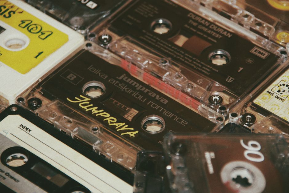 20 Indie Discovery Playlist ideas for people tired of scrolling