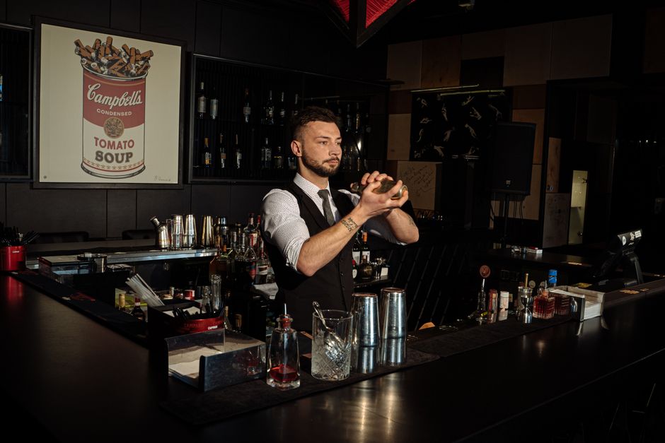 Craft-And-Cocktail Evening for a casual celebration — entertainment · Party Ideas