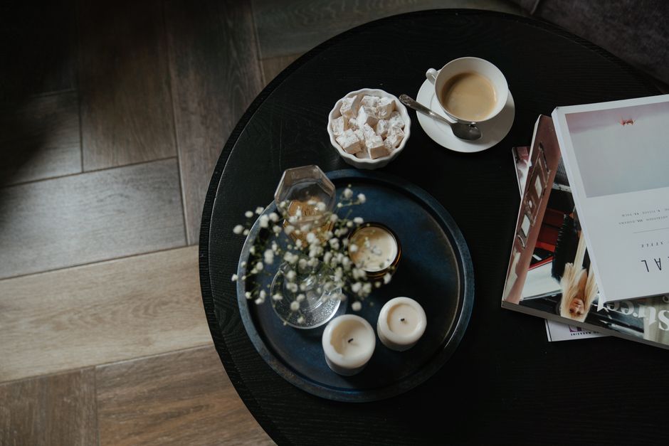 Coffee Table with a space-saving arrangement — home · Living Rooms