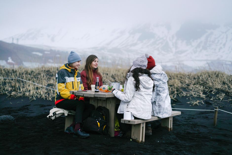 Mountain Picnic around a memorable local meal — travel · Weekend Getaways