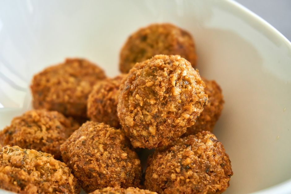 Baked Falafel Bites for a make-ahead tray — food · Party Food