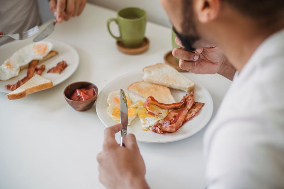 Simple Breakfast Ritual during a weekend morning — wellness · Morning Routines