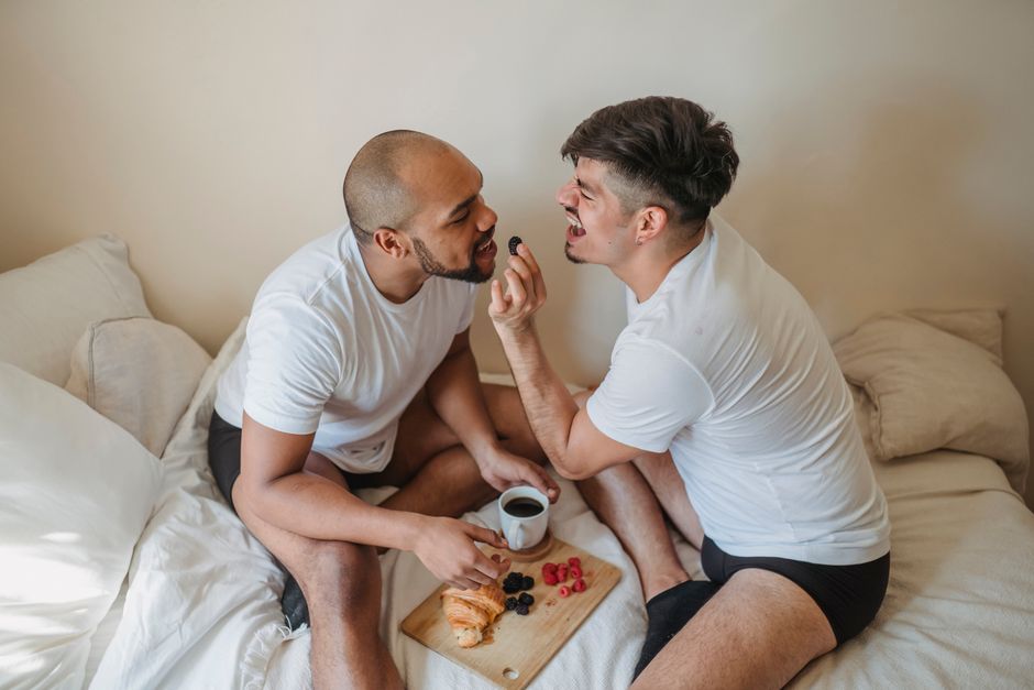 30 Love-Note Breakfast ideas for a memorable welcome