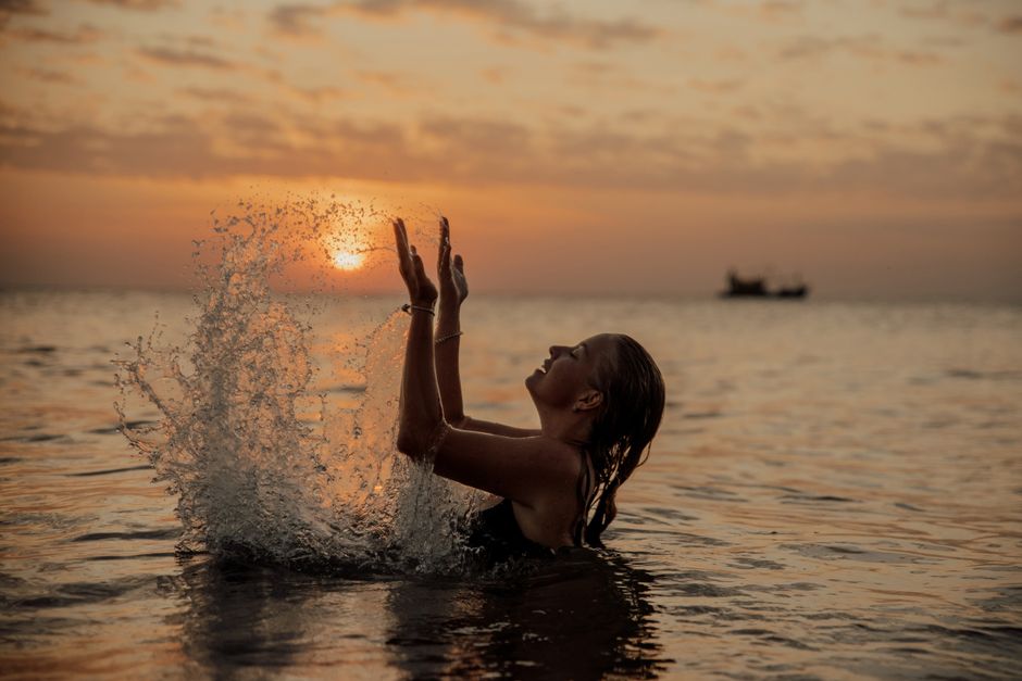 22 Sunrise Swim ideas for travelers who hate rushing