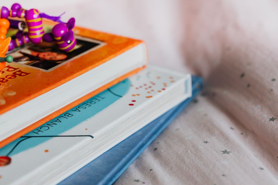 Book Stack with a quiet hotel-like touch — home · Living Rooms
