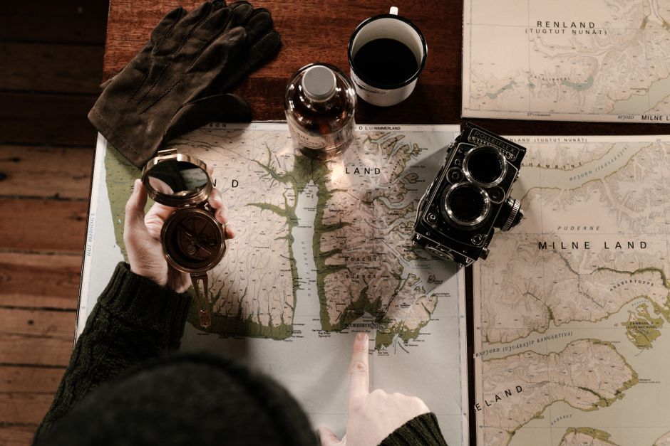 Memory Map with a hand-painted finish — diy-creativity · Creative Projects