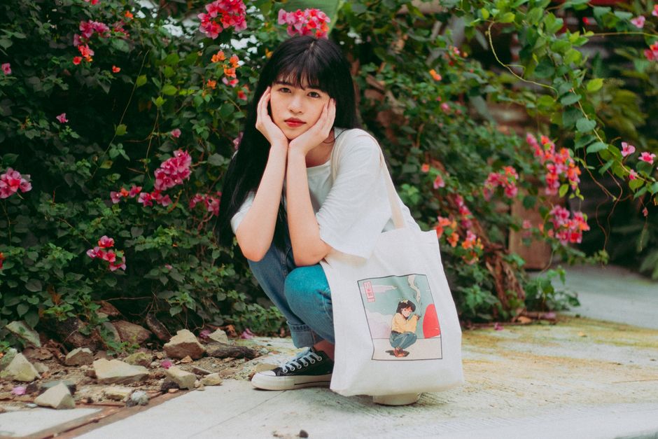 Painted Tote using old photographs — diy-creativity · Creative Projects
