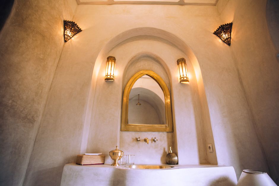 Arched Mirror with a vintage-modern mix — home · Bathrooms