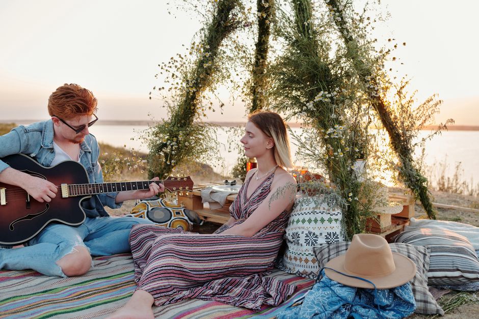 28 Sunset Picnic ideas for an easy date plan