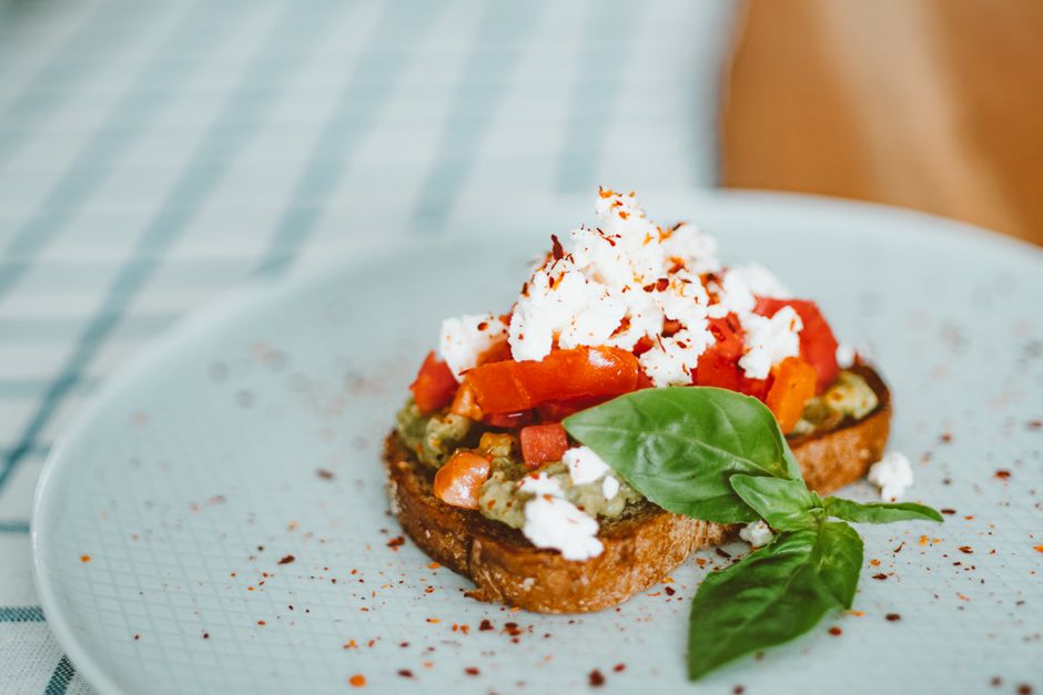 Tomato Basil Toast with crunchy chickpeas — food · Lunch Ideas