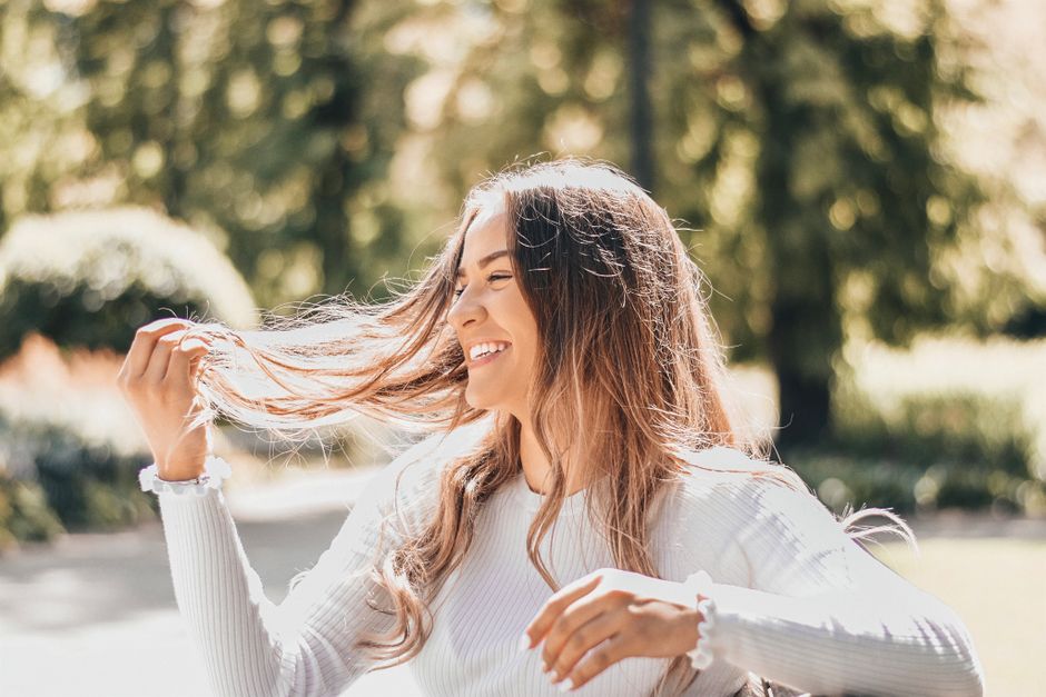 Five-Minute Hair Refresh for a thoughtful gesture — lifestyle · Beauty