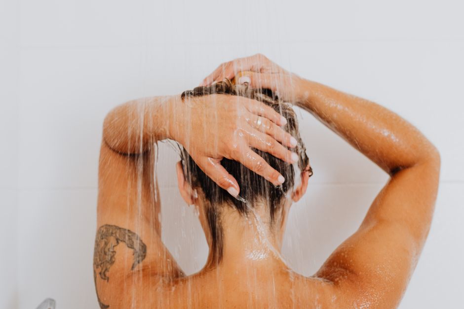 Five-Minute Hair Refresh with a friend nearby — lifestyle · Beauty