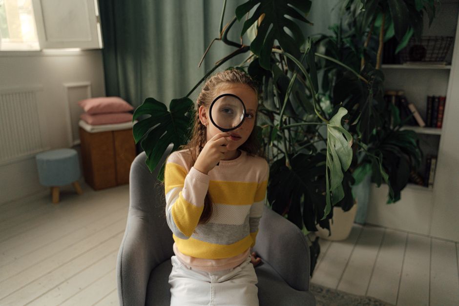 Indoor Treasure Hunt around a comfort-watch pick — entertainment · Family Fun