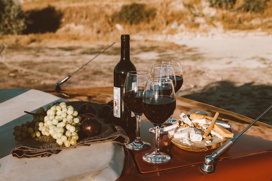 Vineyard Lunch with a quiet neighborhood stop — travel · Weekend Getaways