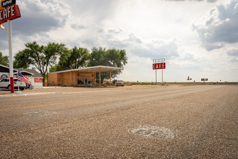 Quiet Café Route for travelers avoiding crowds — travel · Solo Travel
