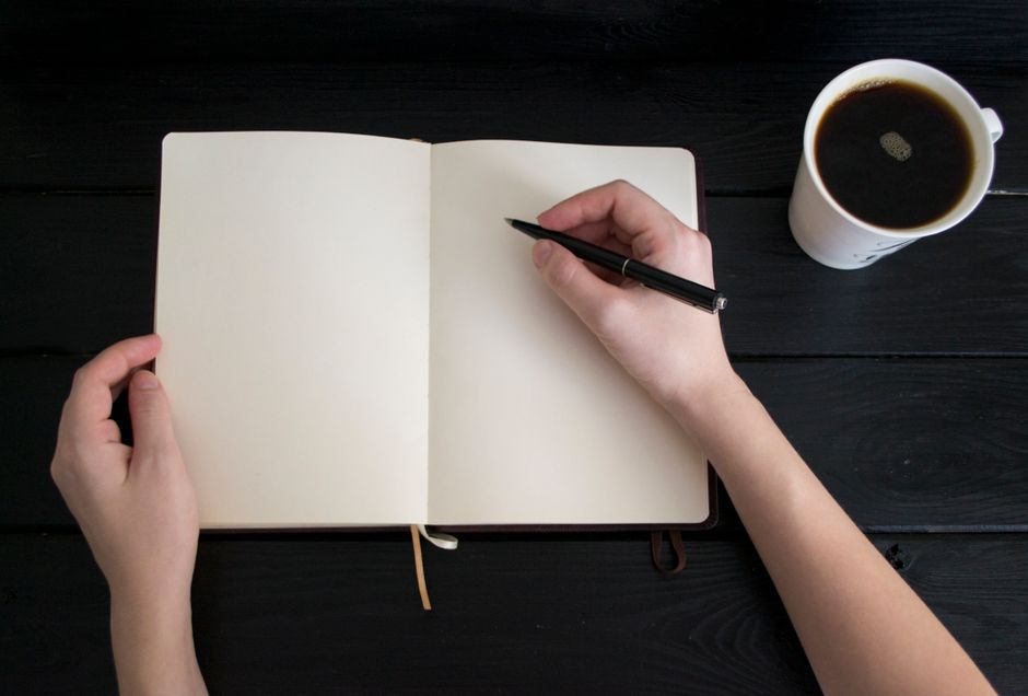 Morning Pages with a bold geometric pattern — diy-creativity · Journaling