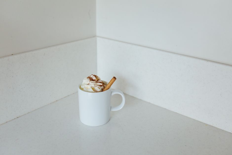 Hot Cocoa Bar for a relaxed brunch — celebrations · Christmas