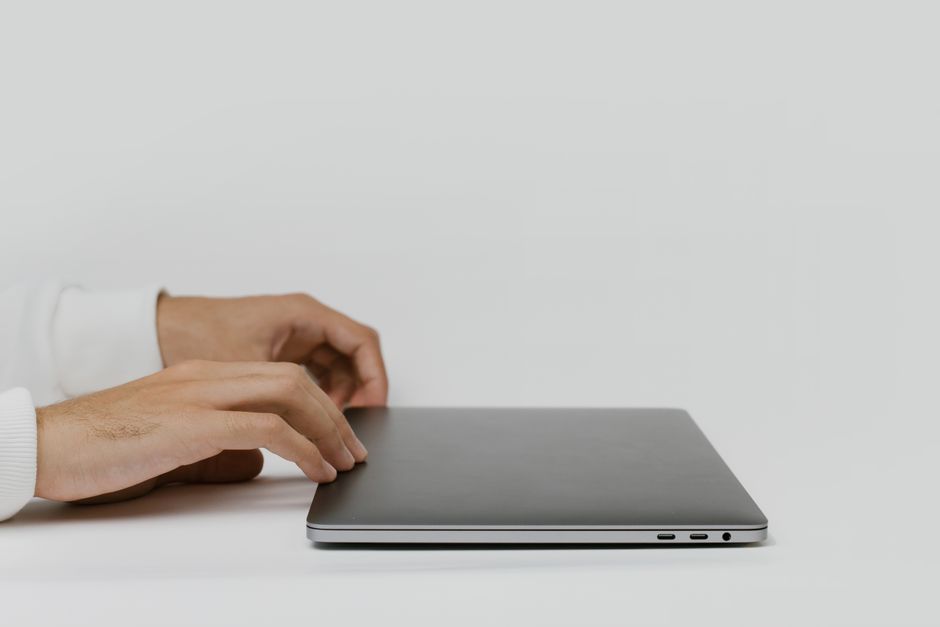 Laptop Battery Care for a clutter-free desktop — smart-life · Technology