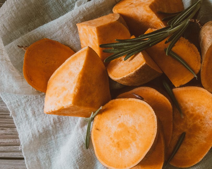 Sweet Potato Nachos with a spicy dipping sauce — food · Party Food