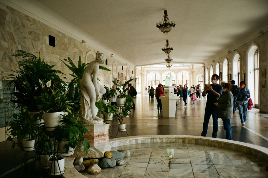 Museum Afternoon for afternoon experimenting color — lifestyle · Dating