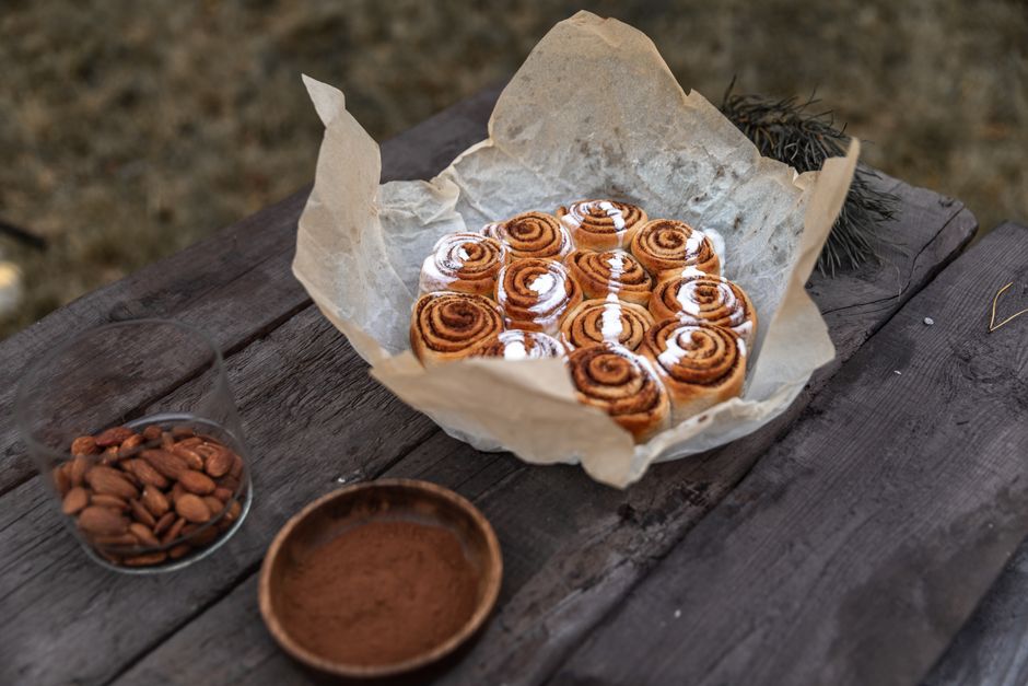 Cinnamon Roll Bites for a rainy-day project — food · Baking
