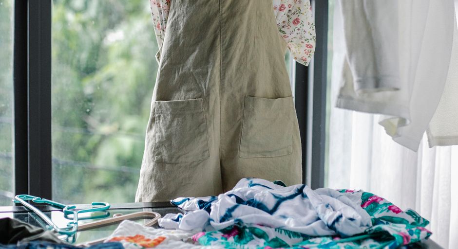 Clothes-For-Morning Setup with a screen-free ritual — wellness · Evening Routines