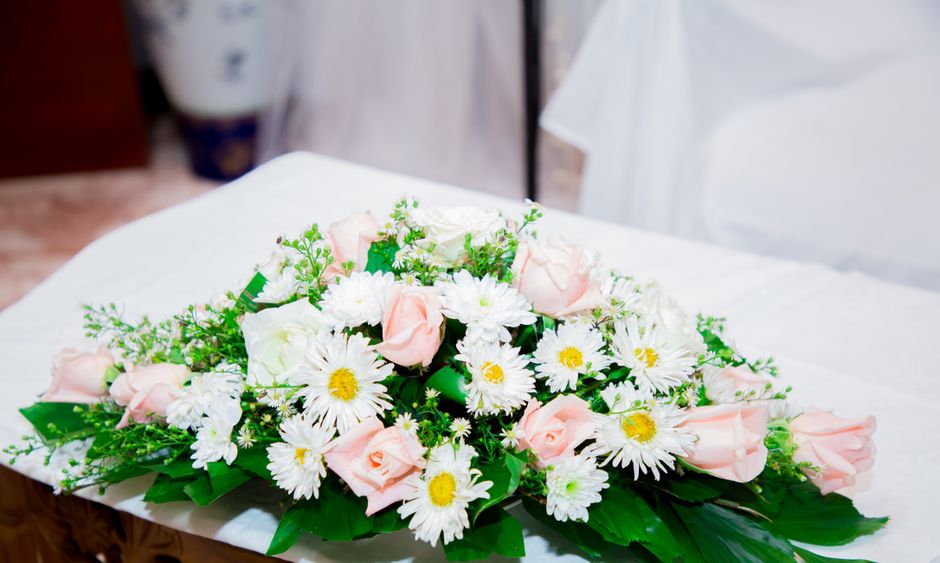 24 Flower-Free Centerpiece ideas for getting guests involved