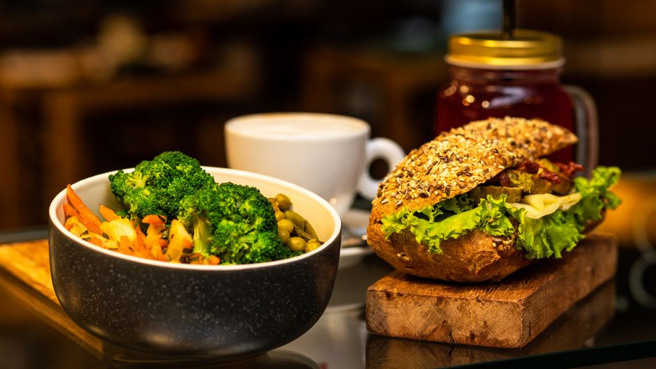 Roasted Veggie Sandwich for picnics park benches — food · Lunch Ideas