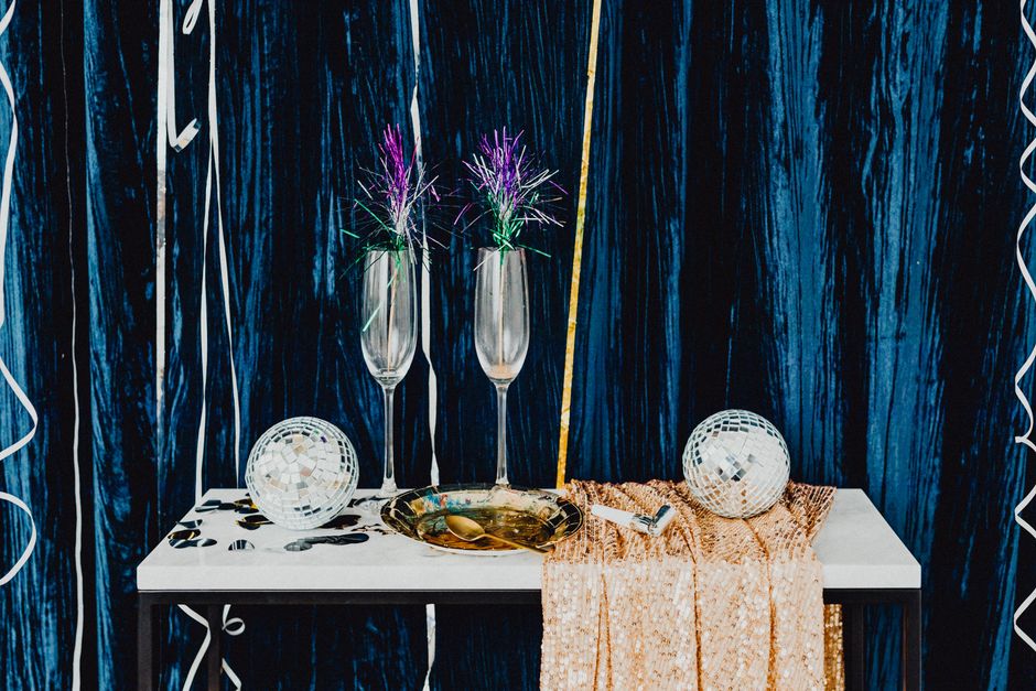table new year's with a cozy evening mood — celebrations · New Year's