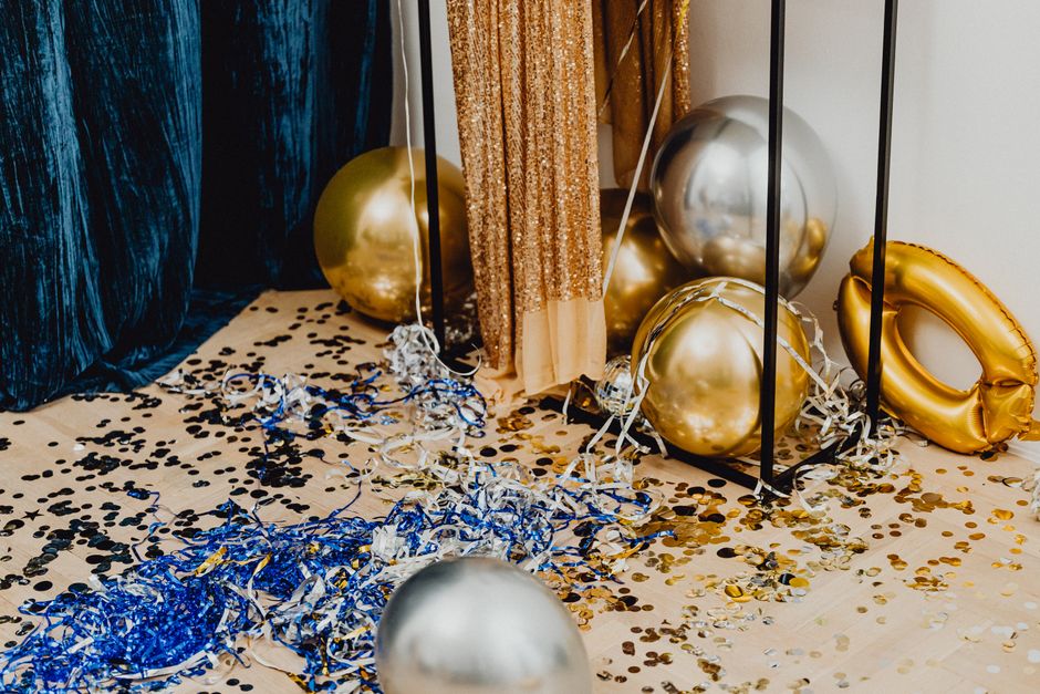 Color-Themed Gathering around a comfort-watch pick — entertainment · Party Ideas