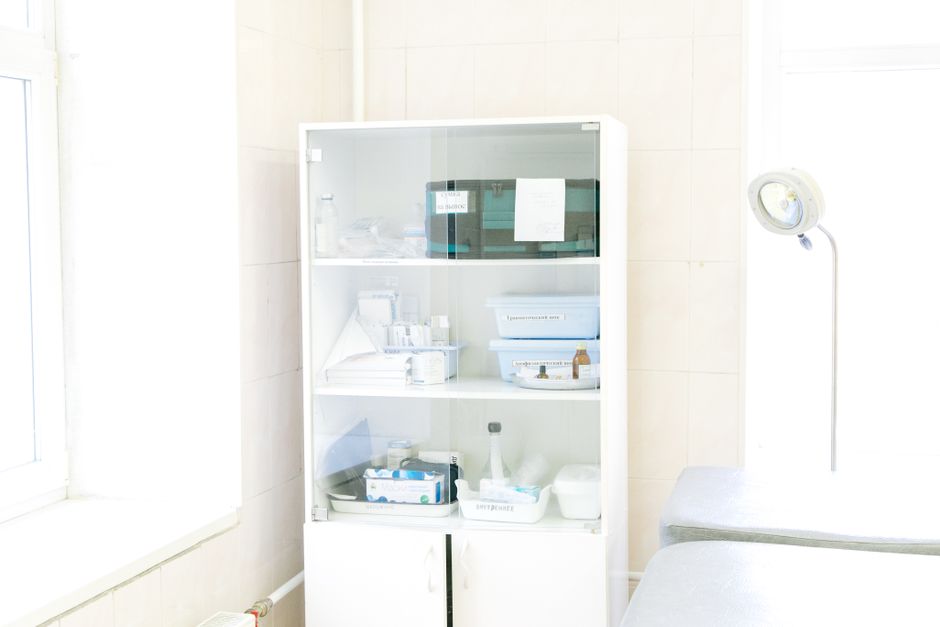 Door-Back Organizer for a busy family — home · Home Hacks