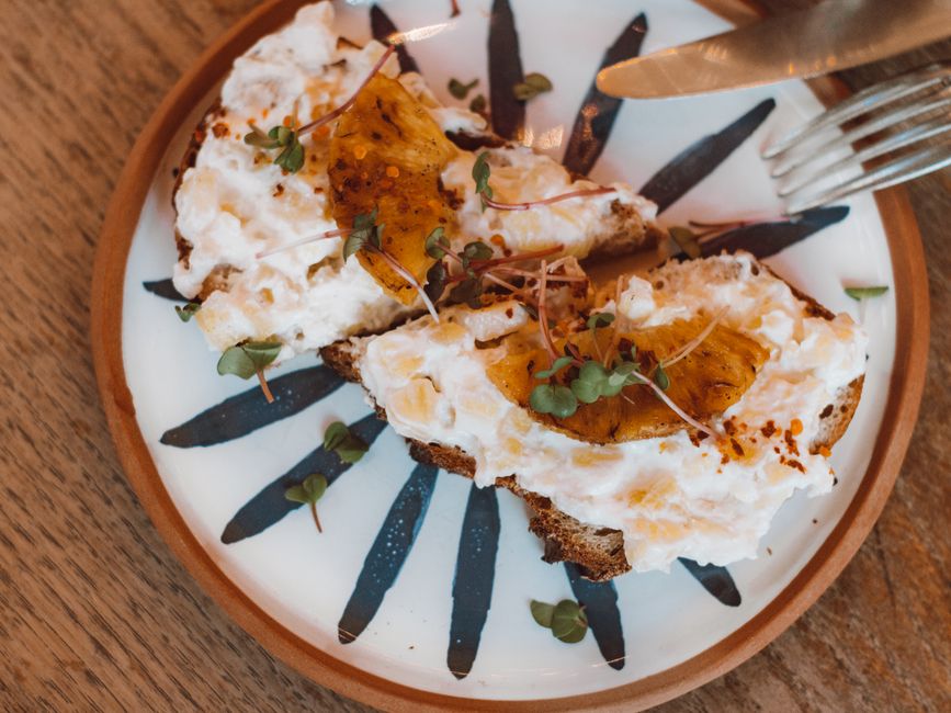 Cozy Brunch around a meaningful keepsake — celebrations · New Year's