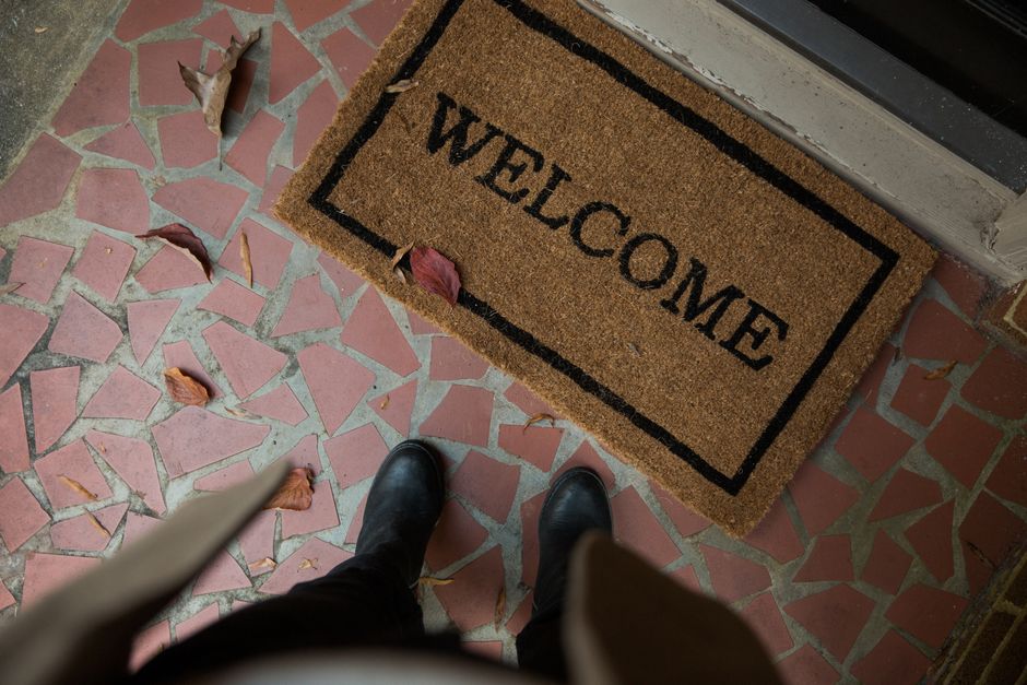 Welcome-Table Styling around a dessert-first menu — celebrations · Weddings