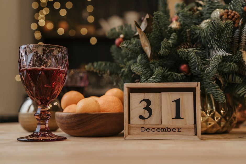 table new year's for a celebration that feels relaxed — celebrations · New Year's