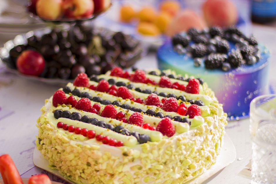 Cake Decorating Station for a modern minimalist party — celebrations · Birthdays