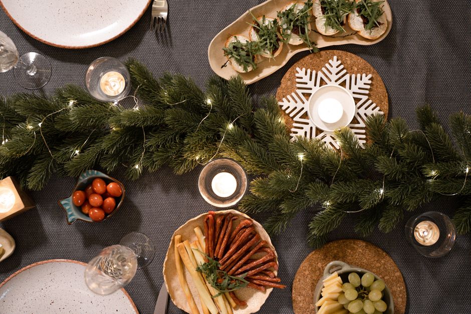 table new year's around a family tradition — celebrations · New Year's