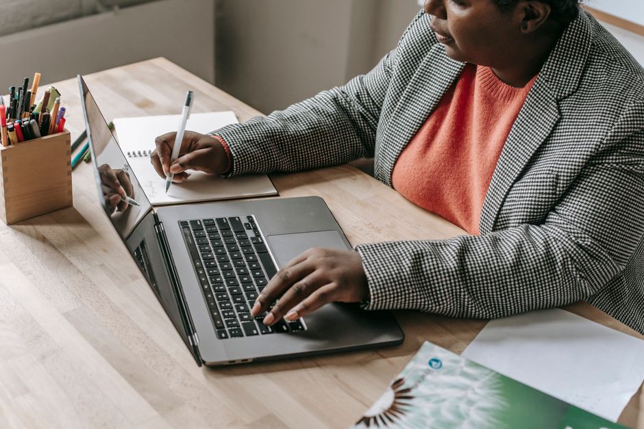 digital-cleanup work & career projects worth an hour for a travel-ready setup — smart-life · Work & Career