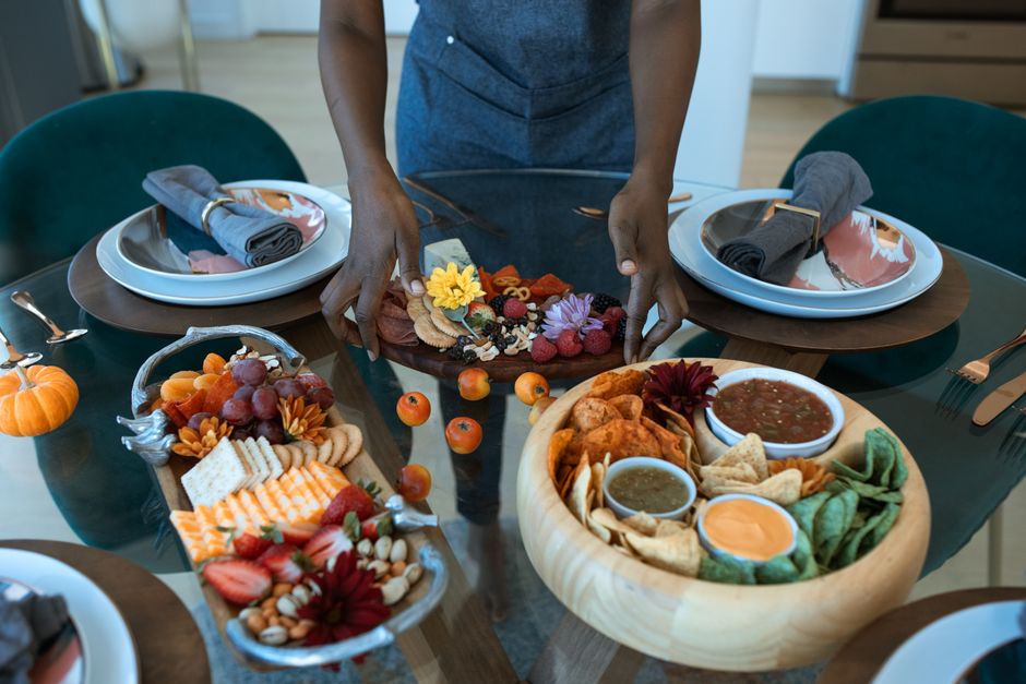Food & Hosting