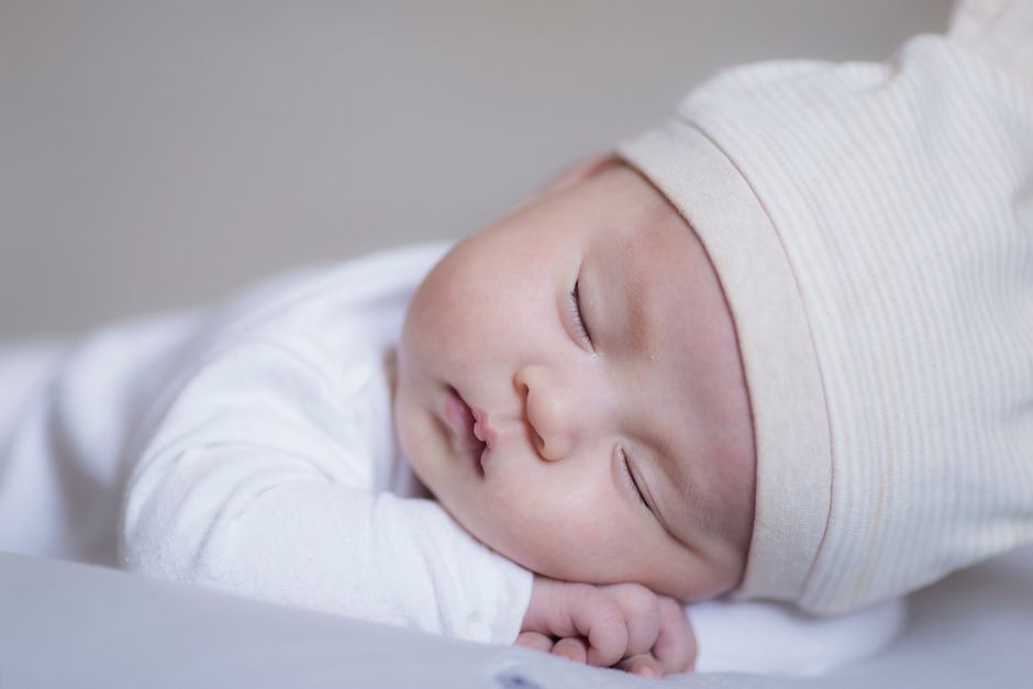 Sleep Consistency Plan during a quiet evening — wellness · Healthy Lifestyle