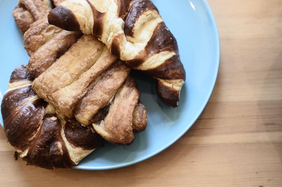 Neighborhood Bakery Crawl near a memorable viewpoint — travel · City Trips