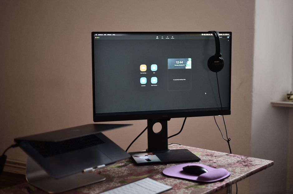 Ten-Minute Tidy during a screen break — wellness · Evening Routines