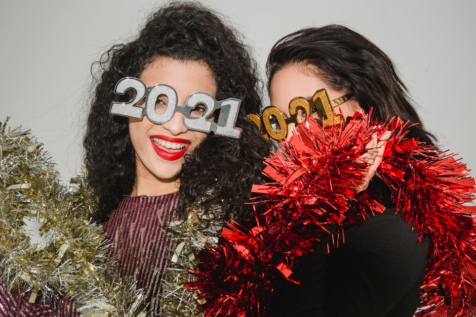 low-stress new year's hosting moves that simplify the day around a meaningful keepsake — celebrations · New Year's
