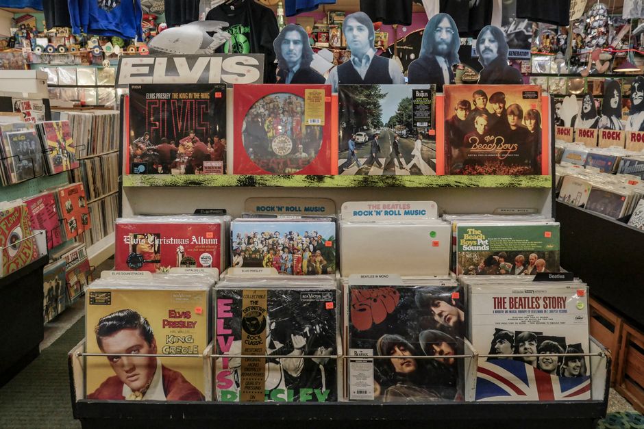 Record-Store Date for a casual first date — entertainment · Date Nights