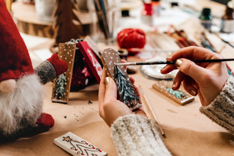 Ornament Craft for a larger guest list — celebrations · Christmas