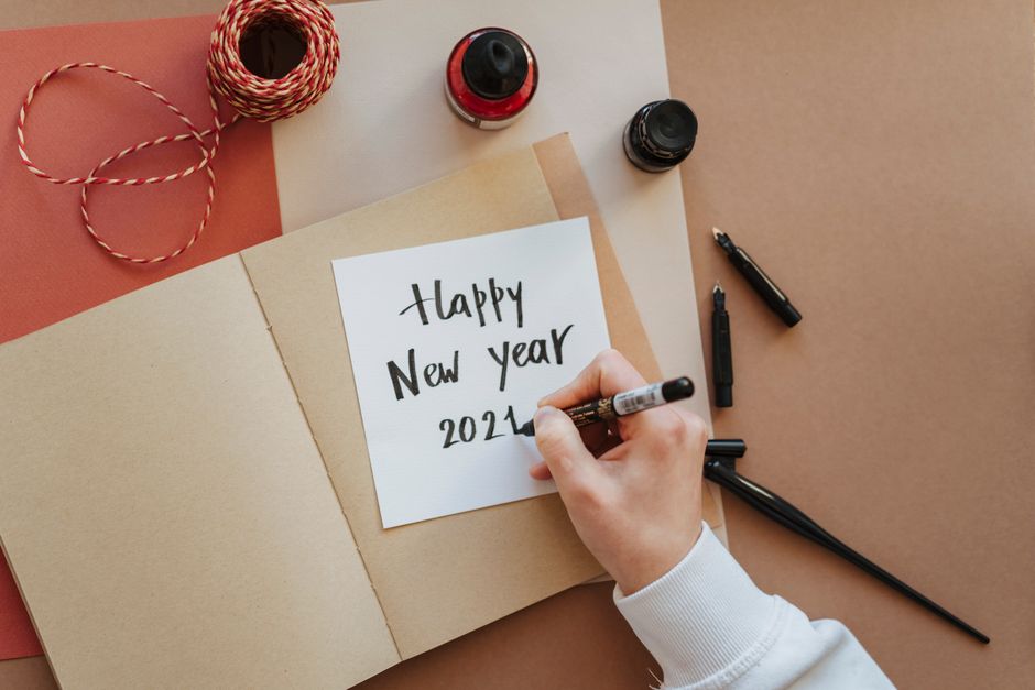 Year-In-Review Cards for a budget-conscious host — celebrations · New Year's