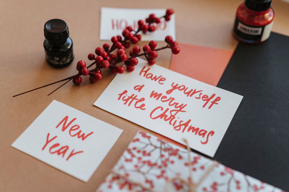 24 Year-In-Review Cards ideas for a beautiful table