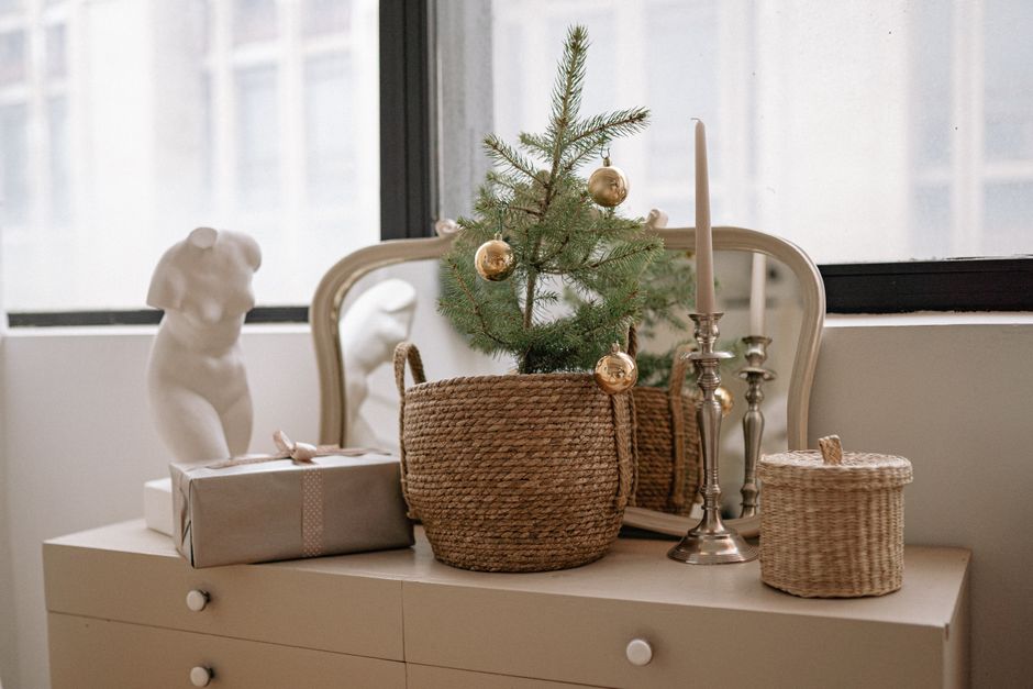 28 Holiday Movie Basket ideas for hosts running late